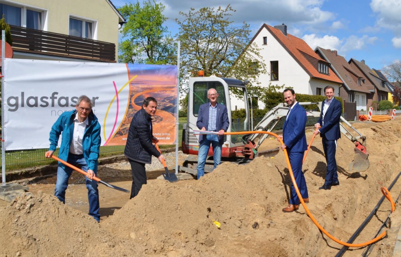 Belm 3.300 Glasfaseranschlüsse für Belm – Spatenstich von Glasfaser Nordwest ...